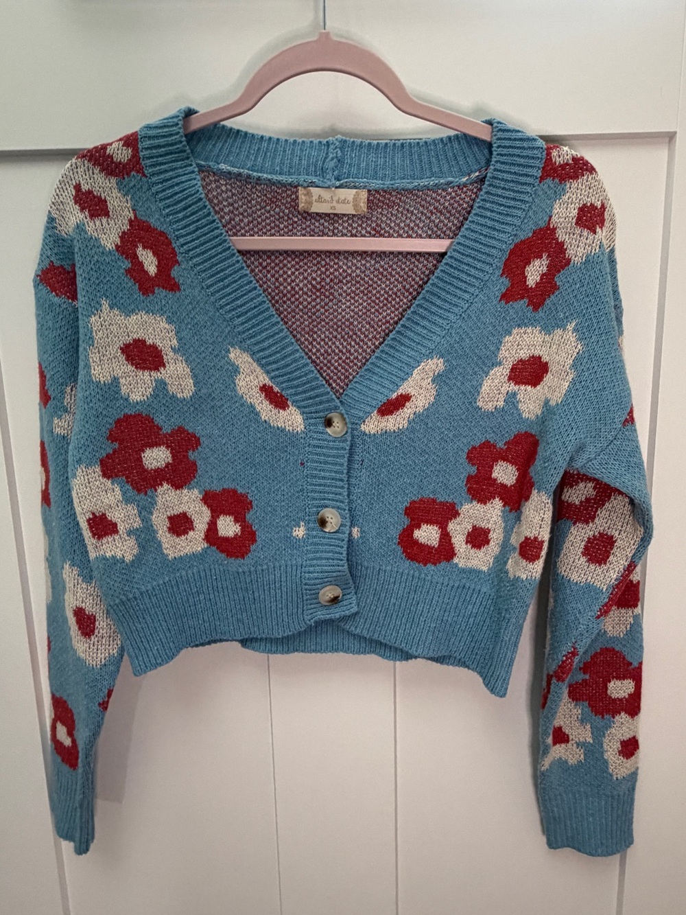 Altar'd State Blue Floral V-Neck Cropped Cardigan
